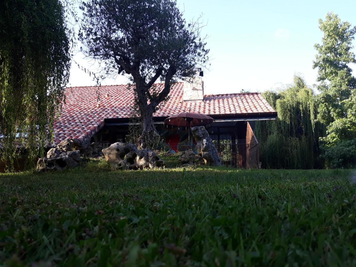 Hugoren Egoitza Zubialde Esterno foto